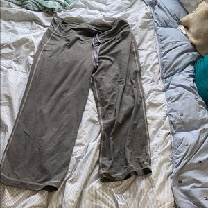 Lululemon capris!